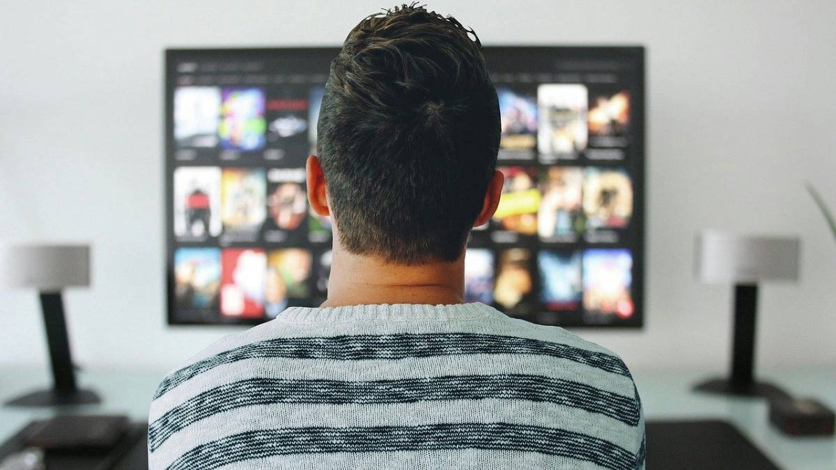 Unprecedented Number Of Users Binge Watch Forcing Them To Reduce Quality